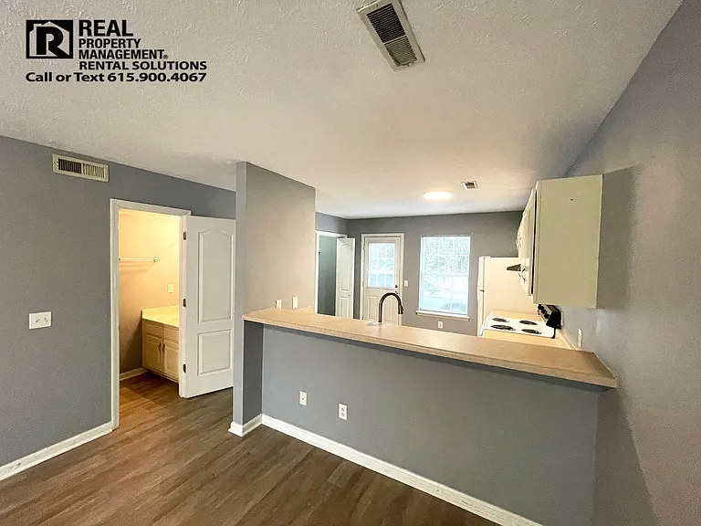 1647 Center Pointe Dr — Photo 5