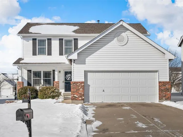 33 Glastonbury Ct, Lake Saint Louis, MO 63367