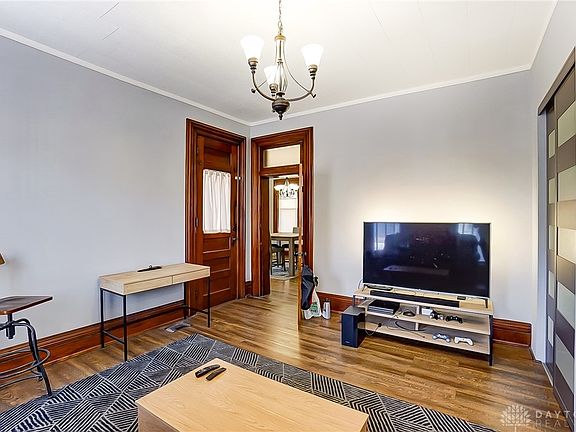 5th image of 316 Johnson St