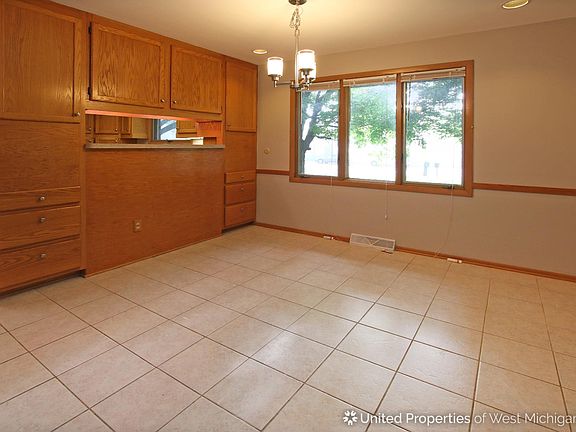 5th image of 8409 Kraft Ave SE