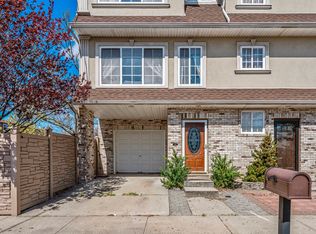 159B Kiswick St, Staten Island, NY 10306