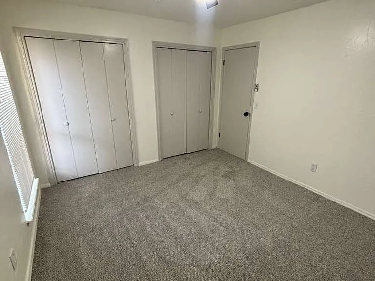 509 SW 25th Pl — Photo 10