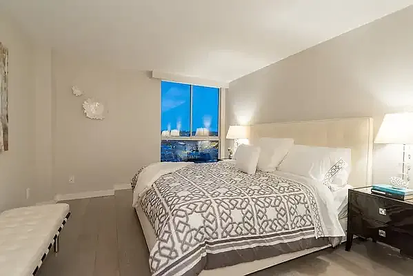 2 bed, 2.0 bath, 1293 sqft, $2,400 — Photo 3
