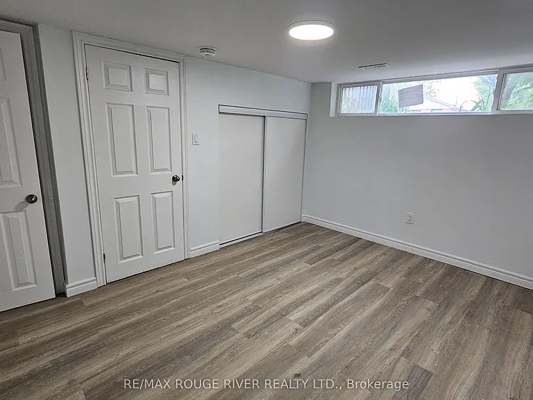 332 Rosedale Dr — Photo 12