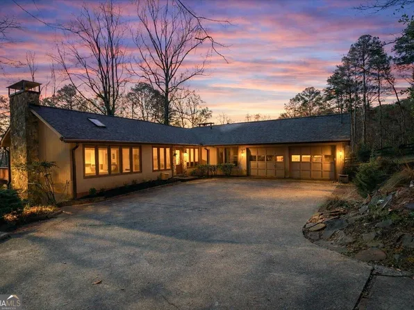 3240 Chimney Point Dr, Cumming, GA 30041