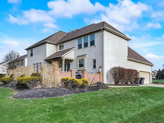 2nd image of 13201 Silver Brook Dr