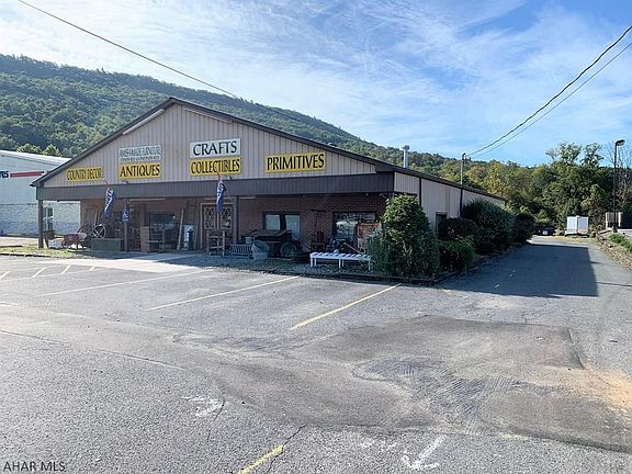 2nd image of 8762 Lincoln Hwy