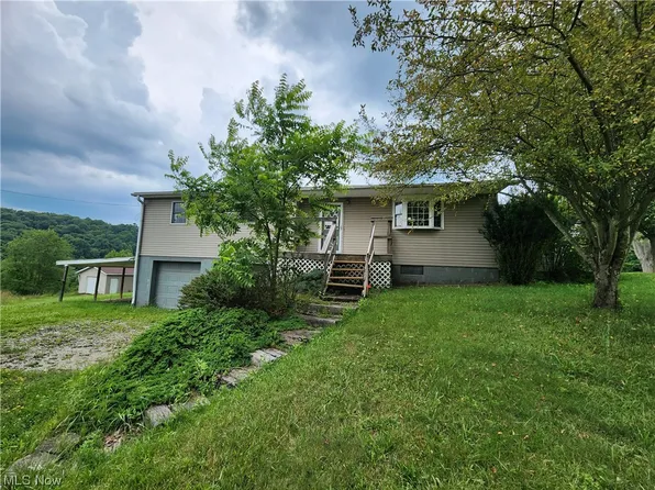 50026 4th St, Saint Clairsville, OH 43950