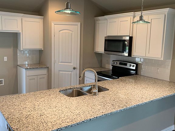 5th image of 3609 Brookstone Dr