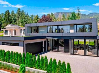 680 Westhyde Pl, North Vancouver, BC V7N 2Y4