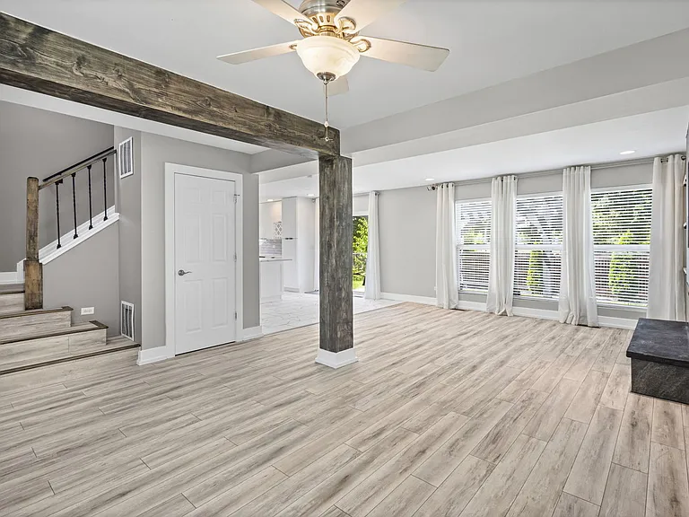 5117 Woodmere Ct — Photo 4