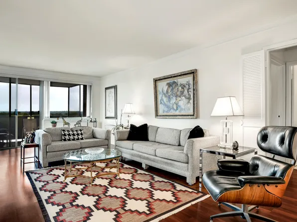 50 Glenbrook Rd APT 12G, Stamford, CT 06902