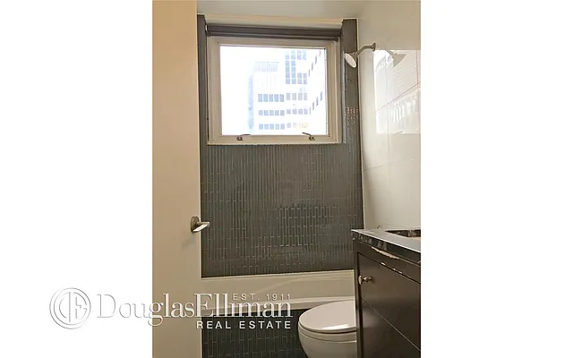 Rented by Douglas Elliman | media 25