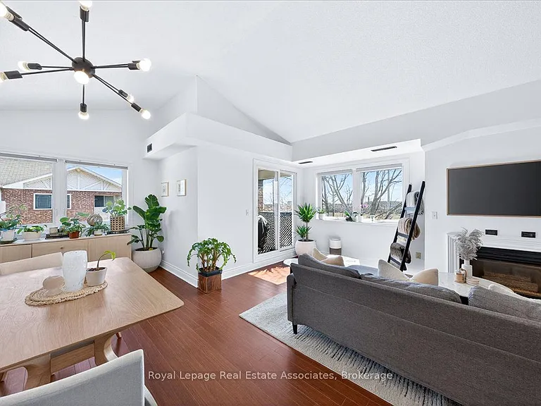 75 Bristol Rd E #191 — Photo 4