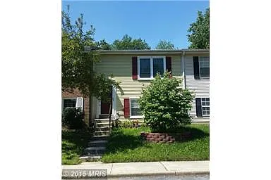 1012 Victoria Pl photo 1