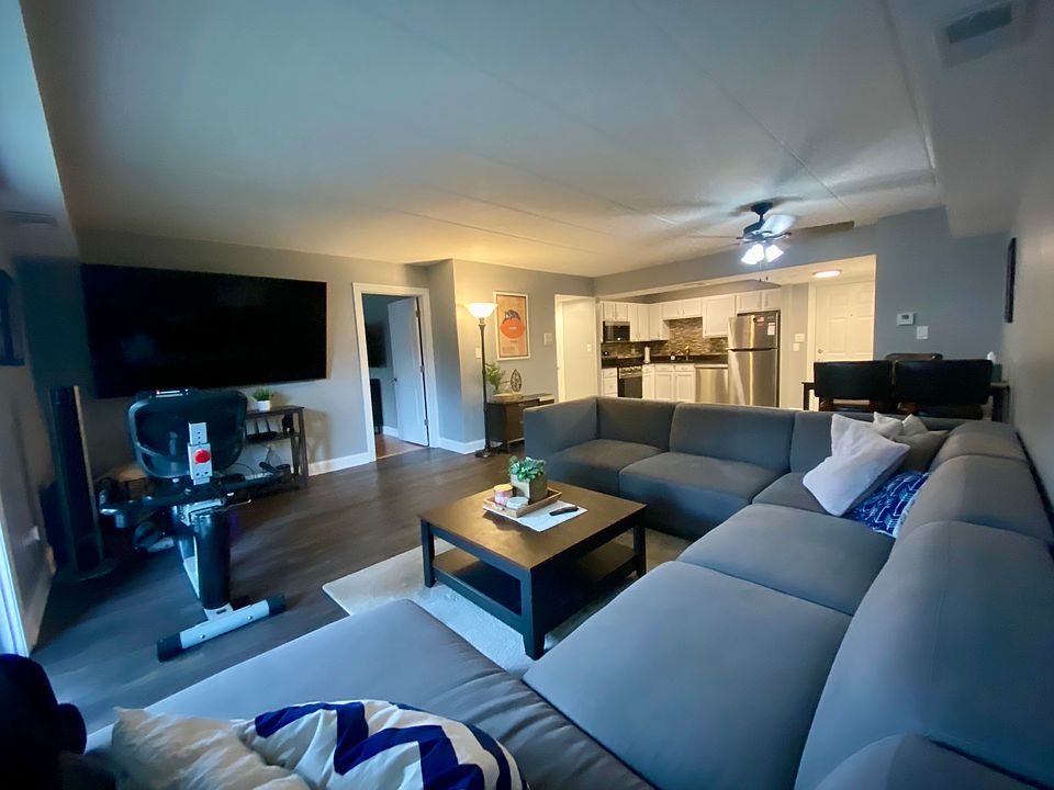 1st image of 9529 Minnick Ave APT 2N
