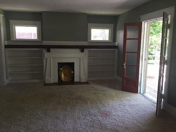2nd image of 122 Volusia Ave