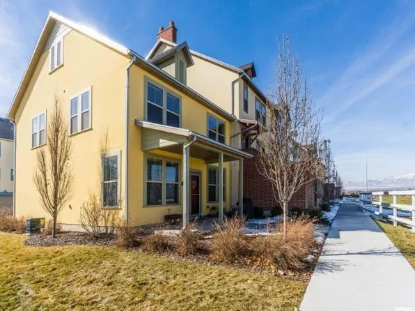 430 W Amber Glow Ln, Draper, UT 84020