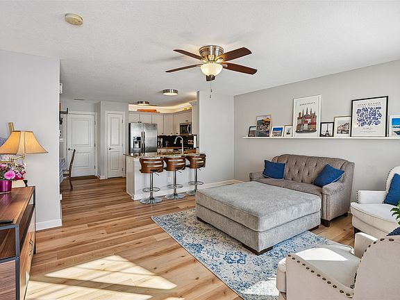 4th image of 10022 Agate Ln