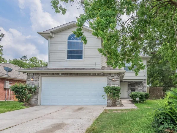 8006 Scarlet Tanager Dr, Humble, TX 77396