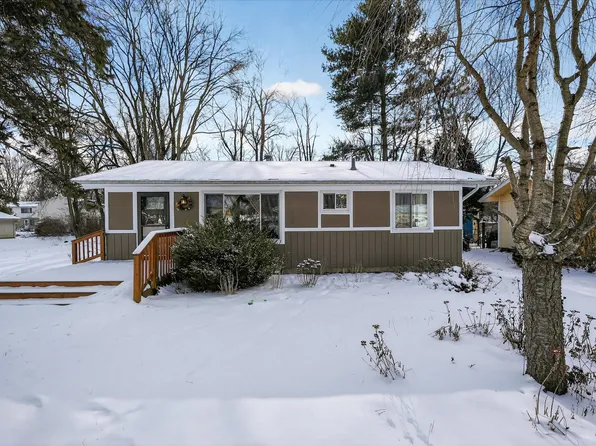 217 Portage St, Pinckney, MI 48169