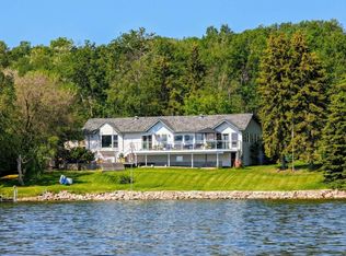 1006 28th St, Cold Lake, AB T9M1G2