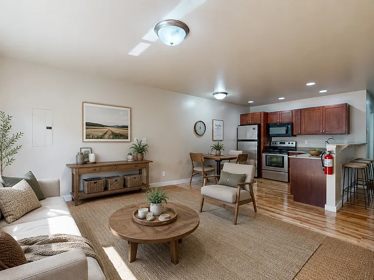 Strata Estates of Watford City Townhomes — Photo 5