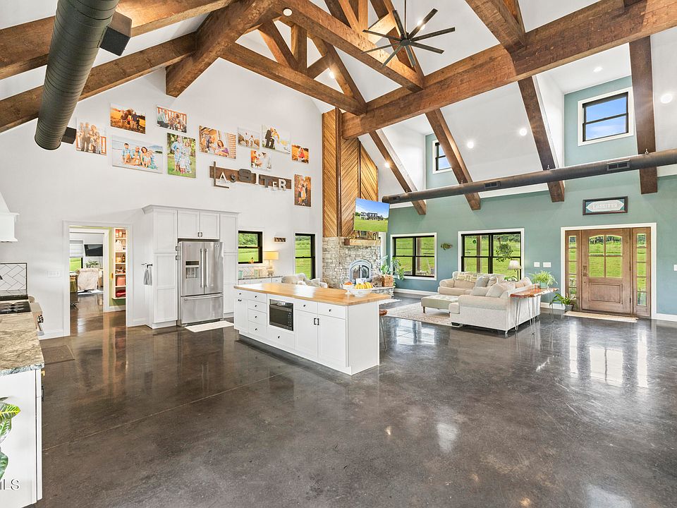 7th image of this home