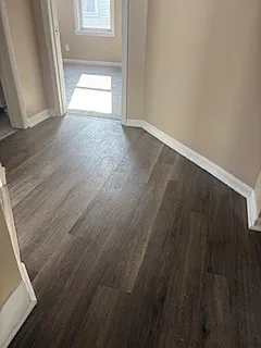 322 W Merchant St — Photo 3