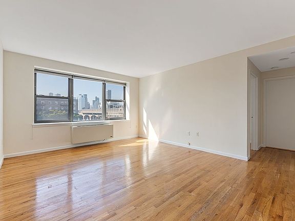4th image of 41-02 Queens Blvd #3A