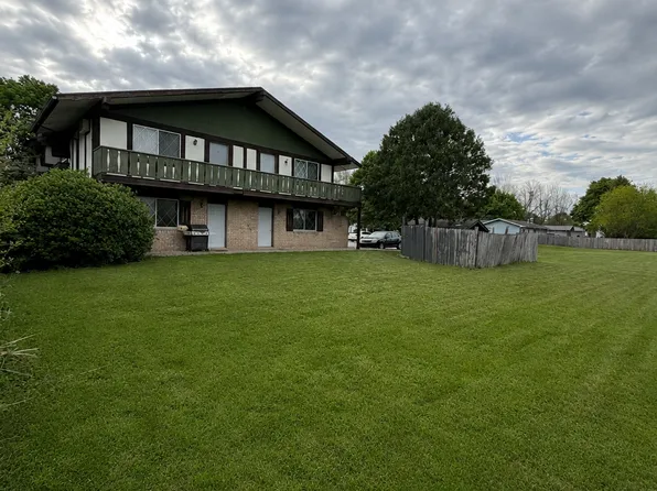 508 Wright St, Breckenridge, MI 48615