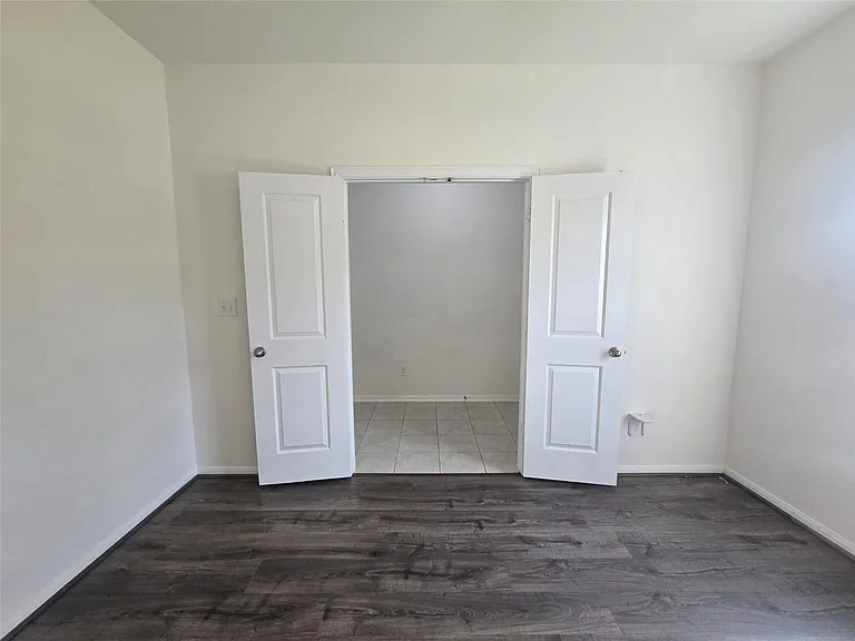 7318 Parkview Dr — Photo 7