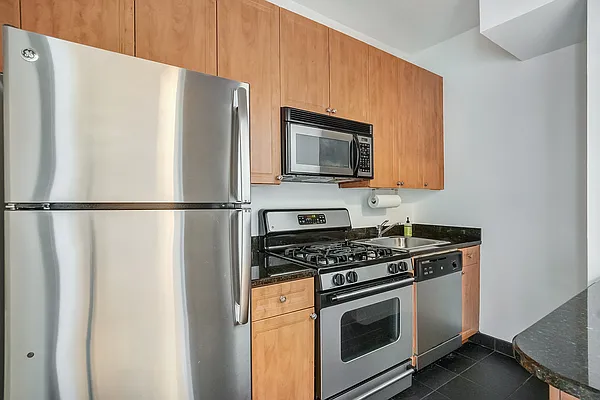 Rented by Bond New York | media 24