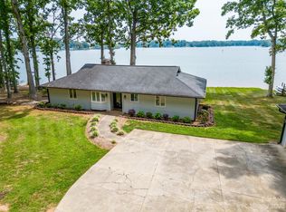 4962 Lynwood Rd, Sherrills Ford, NC 28673