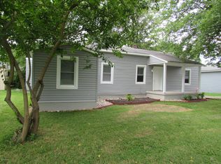 704 James Robinson Rd, Louisville, KY 40214