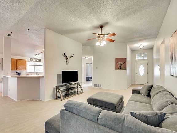 4th image of 6600 Olivewood Dr