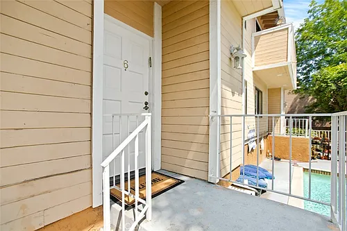 5340 Wilkinson Ave #6 Photo 1