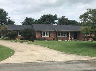 114 Hurstland Dr, Bardstown, KY 40004
