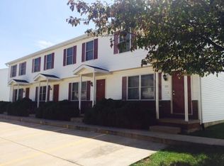 123 Crossing Dr, Normal, IL 61761