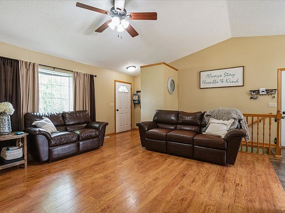 3rd image of 406 Agape Ave