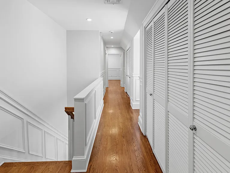 103 Warfield Way — Photo 19