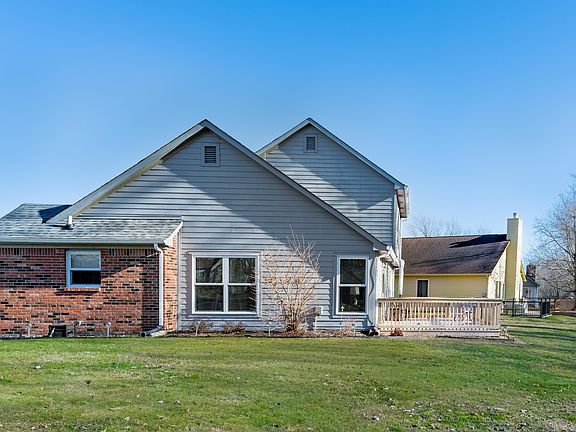 3rd image of 5834 Cross Bridge Cir