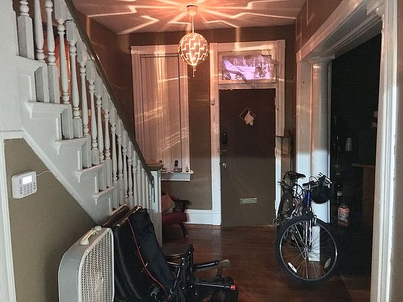 4th image of 5960 Minerva Ave