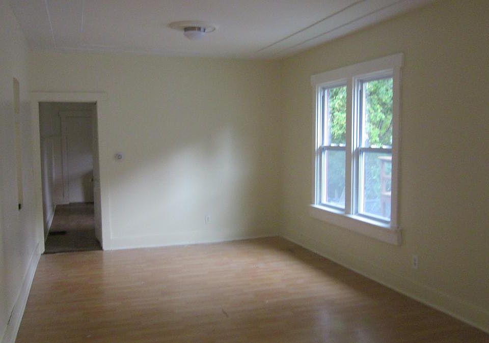 2nd image of 2504 Wallis Ave