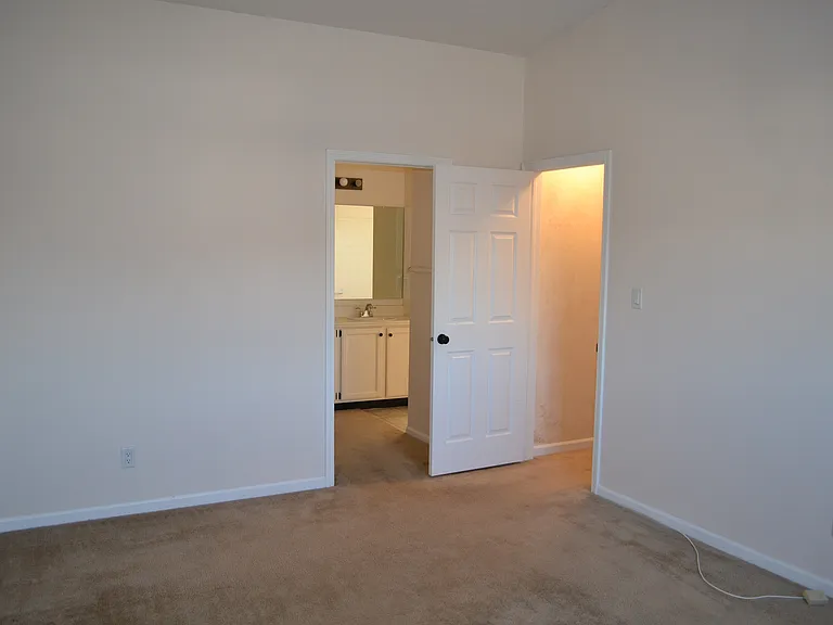 8515 Pine Tree Blvd — Photo 1