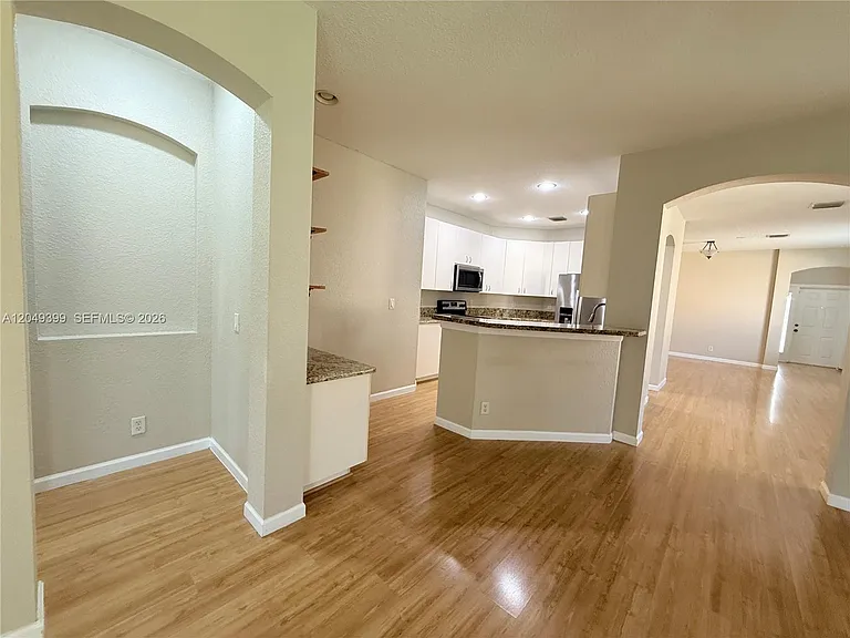 899 Phoenix Way — Photo 7