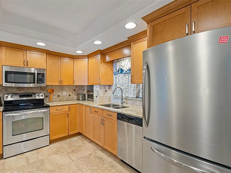 4950 Gulf Blvd #605 — Photo 16