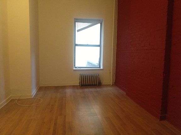 3rd image of 1695 Lexington Ave Frnt 2