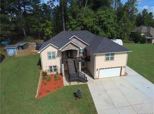 10 Elim Rd, Leicester, NC 28748