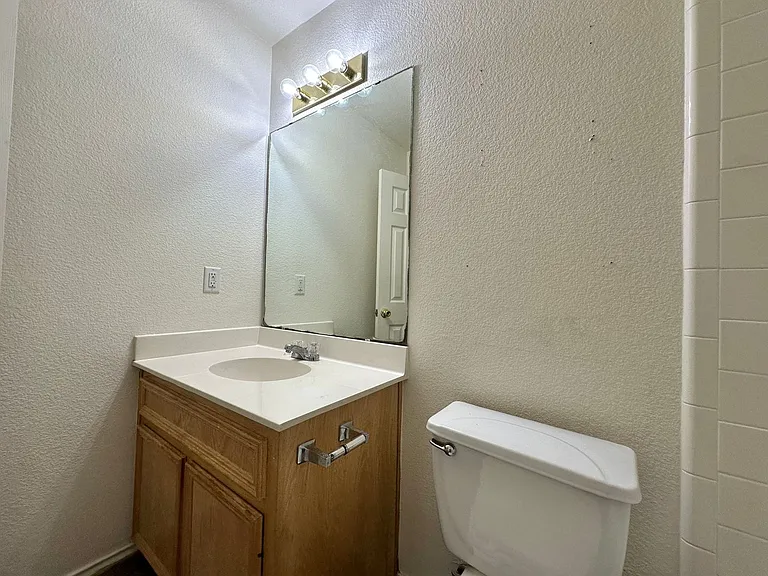 4004 Eula Bea Ct — Photo 11